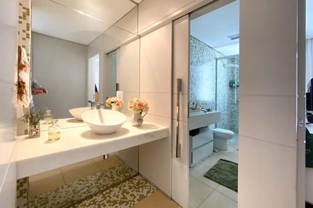 Casa de condomínio para alugar com 512m², 4 quartos e 6 vagasLavabo da Suíte 4