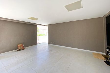 Casa de condomínio para alugar com 512m², 4 quartos e 6 vagasGaragem