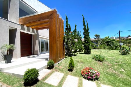 Casa de condomínio para alugar com 512m², 4 quartos e 6 vagasJardim