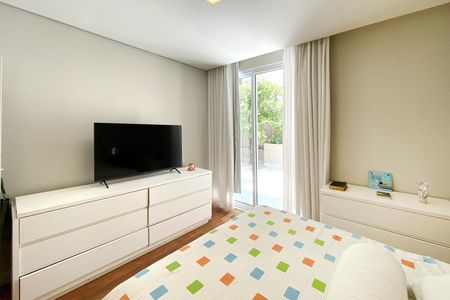 Casa de condomínio para alugar com 512m², 4 quartos e 6 vagasSuite 4