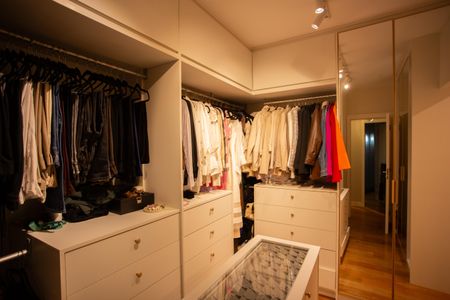 Apartamento à venda com 184m², 3 quartos e 3 vagasQUARTO SUÍTE 1