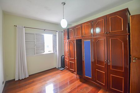 Casa à venda com 125m², 2 quartos e 2 vagas Casa à venda com 125m², 2 quartos e 2 vagasQuarto 1