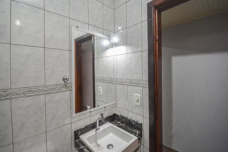 Casa à venda com 125m², 2 quartos e 2 vagas Casa à venda com 125m², 2 quartos e 2 vagasBanheiro