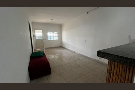Casa para alugar com 3 quartos, 111m² em Qs 8, Brasília