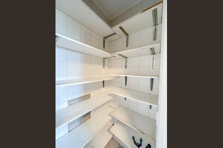 Apartamento à venda com 103m², 4 quartos e 2 vagas Apartamento à venda com 103m², 4 quartos e 2 vagasCozinha