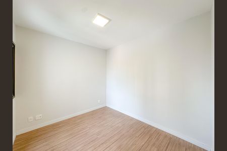 Apartamento à venda com 103m², 4 quartos e 2 vagas Apartamento à venda com 103m², 4 quartos e 2 vagasSuíte