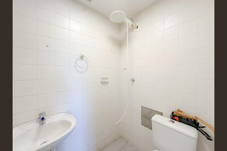 Apartamento à venda com 103m², 4 quartos e 2 vagas Apartamento à venda com 103m², 4 quartos e 2 vagasBanheiro de Serviço