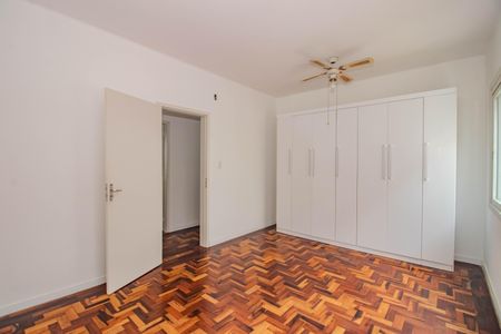 Quarto 1 de apartamento para alugar com 2 quartos, 75m² em Cristo Redentor, Porto Alegre