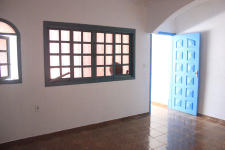 Casa para alugar com 90m², 2 quartos e 1 vagaSala 