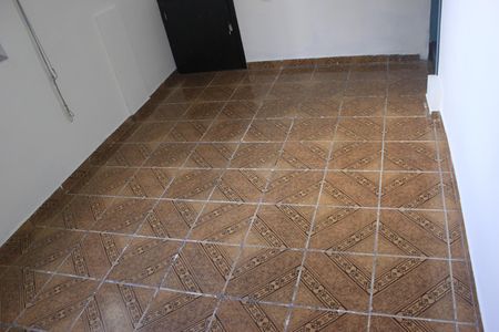 Casa para alugar com 90m², 2 quartos e 1 vagaÁrea de serviço 