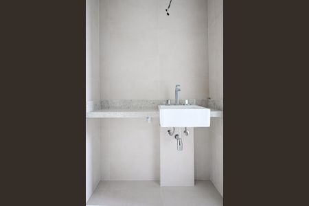 Apartamento à venda com 186m², 3 quartos e 3 vagasBanheiro da Suíte  3