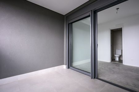 Apartamento à venda com 186m², 3 quartos e 3 vagasVaranda da Suíte  3