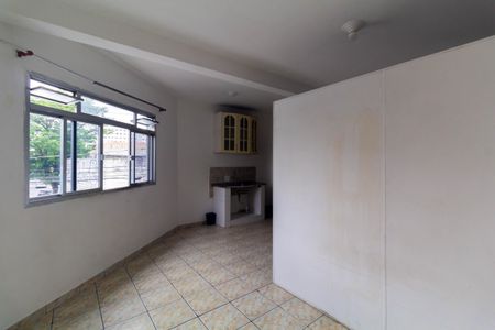 Casa para alugar com 40m², 1 quarto e sem vagaQuarto 