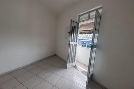 Quarto de casa para alugar com 1 quarto, 55m² em Parque Pauliceia, Duque de Caxias