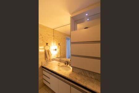 Apartamento para alugar com 87m², 3 quartos e 1 vagaBanheiro 02