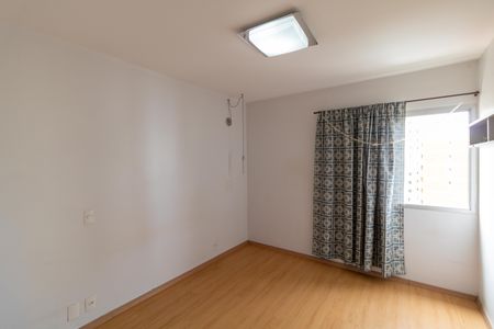 Apartamento para alugar com 87m², 3 quartos e 1 vagaQuarto 02