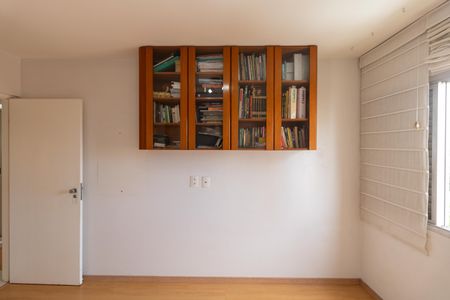 Apartamento para alugar com 87m², 3 quartos e 1 vagaQuarto 01