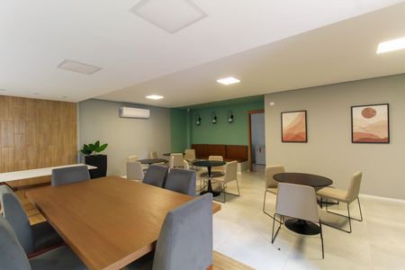 Apartamento para alugar com 28m², 1 quarto e sem vagaÁrea comum - Salão de festas