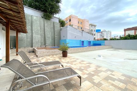 Apartamento à venda com 71m², 3 quartos e 3 vagas Apartamento à venda com 71m², 3 quartos e 3 vagasÁrea comum -Piscina
