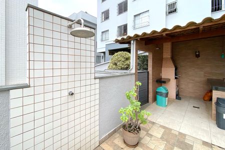 Apartamento à venda com 71m², 3 quartos e 3 vagas Apartamento à venda com 71m², 3 quartos e 3 vagasÁrea comum -Chuveuiro