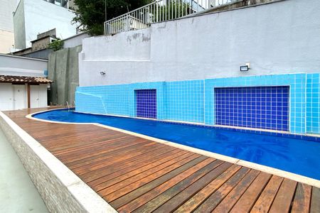 Apartamento à venda com 71m², 3 quartos e 3 vagas Apartamento à venda com 71m², 3 quartos e 3 vagasÁrea comum - Piscina