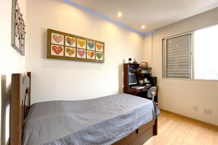 Apartamento à venda com 71m², 3 quartos e 3 vagas Apartamento à venda com 71m², 3 quartos e 3 vagasQuarto 2