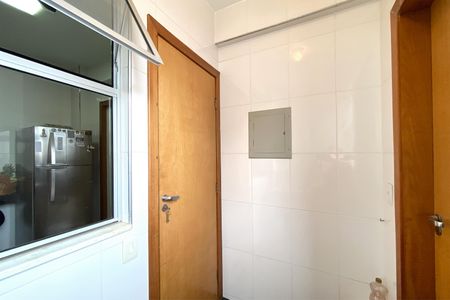 Apartamento à venda com 71m², 3 quartos e 3 vagas Apartamento à venda com 71m², 3 quartos e 3 vagasÁrea de Serviço