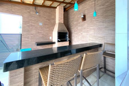 Apartamento à venda com 71m², 3 quartos e 3 vagas Apartamento à venda com 71m², 3 quartos e 3 vagasÁrea comum - Churrasqueira