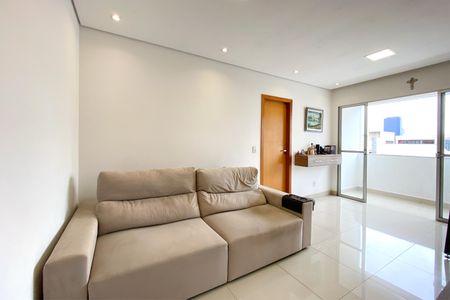 Apartamento à venda com 71m², 3 quartos e 3 vagas Apartamento à venda com 71m², 3 quartos e 3 vagasSala