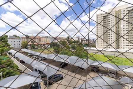 Apartamento para alugar com 63m², 2 quartos e 1 vagaVista