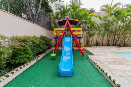 Apartamento à venda com 105m², 3 quartos e 2 vagasÁrea comum - Playground
