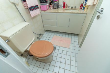 Apartamento à venda com 105m², 3 quartos e 2 vagasBanheiro da Suíte