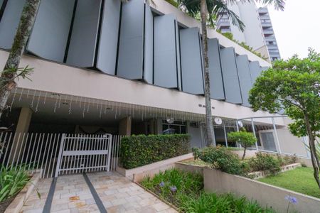 Apartamento à venda com 105m², 3 quartos e 2 vagasFachada e Portaria