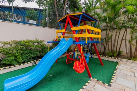 Apartamento à venda com 105m², 3 quartos e 2 vagasÁrea comum - Playground