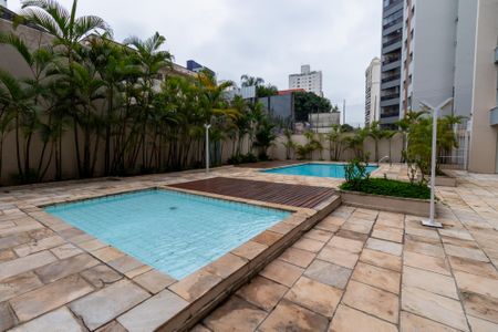 Apartamento à venda com 105m², 3 quartos e 2 vagasÁrea comum - Piscina