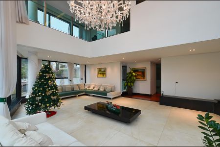 Casa à venda com 630m², 4 quartos e 5 vagasSala de Estar