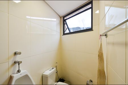 Casa à venda com 630m², 4 quartos e 5 vagasBanheiro Suíte 1