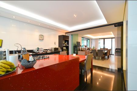 Casa à venda com 630m², 4 quartos e 5 vagasCozinha