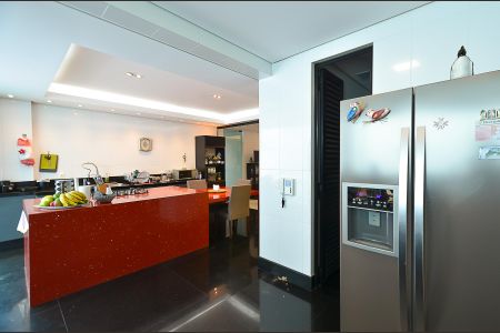 Casa à venda com 630m², 4 quartos e 5 vagasCozinha