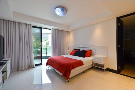 Casa à venda com 630m², 4 quartos e 5 vagasSuíte 1