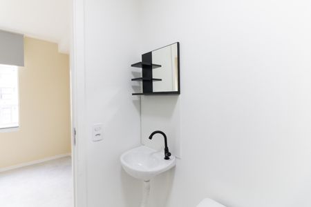 Studio para alugar com 18m², 1 quarto e sem vaga Studio para alugar com 18m², 1 quarto e sem vagaBanheiro