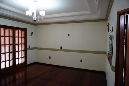 Casa para alugar com 468m², 5 quartos e 4 vagasSuíte