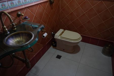 Casa para alugar com 468m², 5 quartos e 4 vagasLavabo