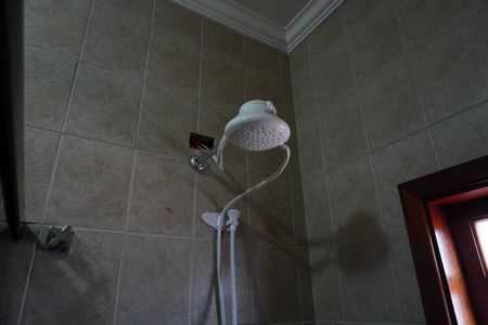 Casa para alugar com 468m², 5 quartos e 4 vagasBanheiro Social