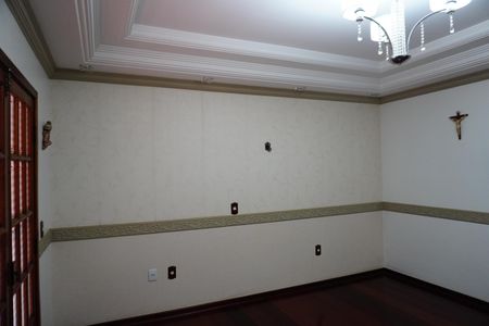 Casa para alugar com 468m², 5 quartos e 4 vagasSuíte