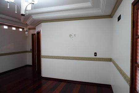 Casa para alugar com 468m², 5 quartos e 4 vagasSuíte