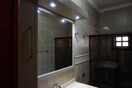 Casa para alugar com 468m², 5 quartos e 4 vagasBanheiro Social