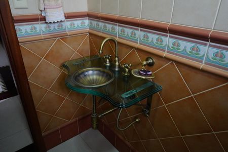 Casa para alugar com 468m², 5 quartos e 4 vagasLavabo