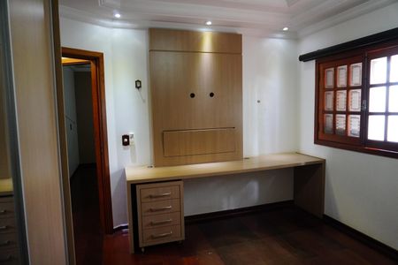 Casa para alugar com 468m², 5 quartos e 4 vagasQuarto 3