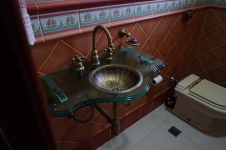 Casa para alugar com 468m², 5 quartos e 4 vagasLavabo